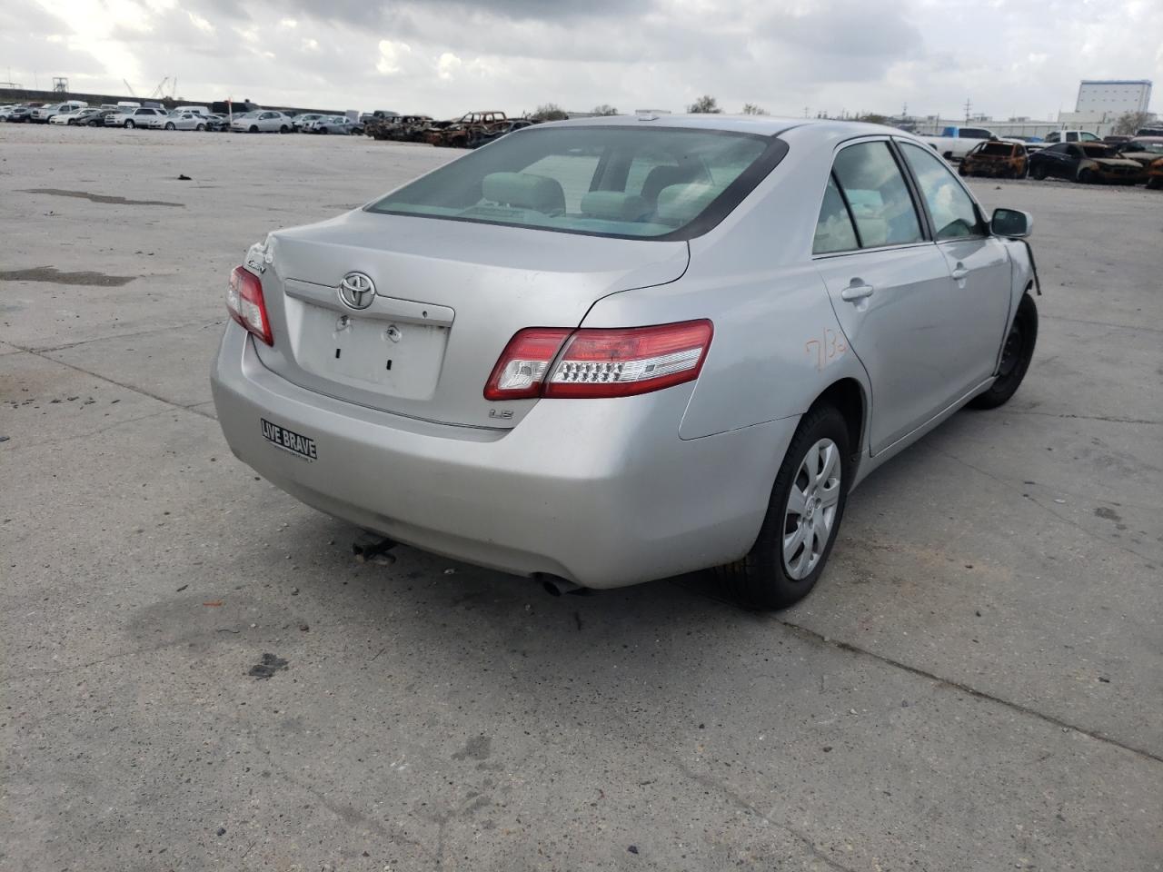 Photo 4 from auction – 2011 TOYOTA CAMRY BASE with VIN 4T4BF3EK9BR169403