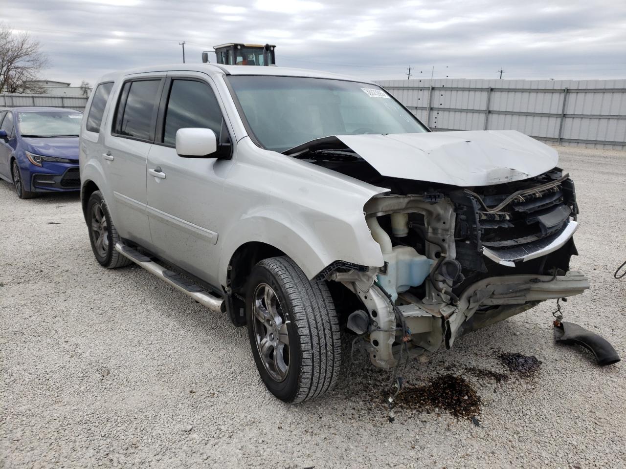 HONDA PILOT EXL 2013 with VIN 5FNYF3H52DB009597 - Photo from auction
