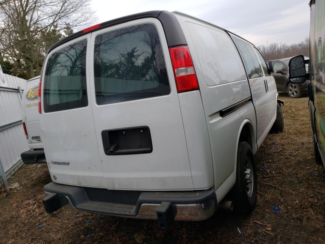 Photo 4 from auction – 2019 CHEVROLET EXPRESS G2 with VIN 1GCWGAFG0K1364271