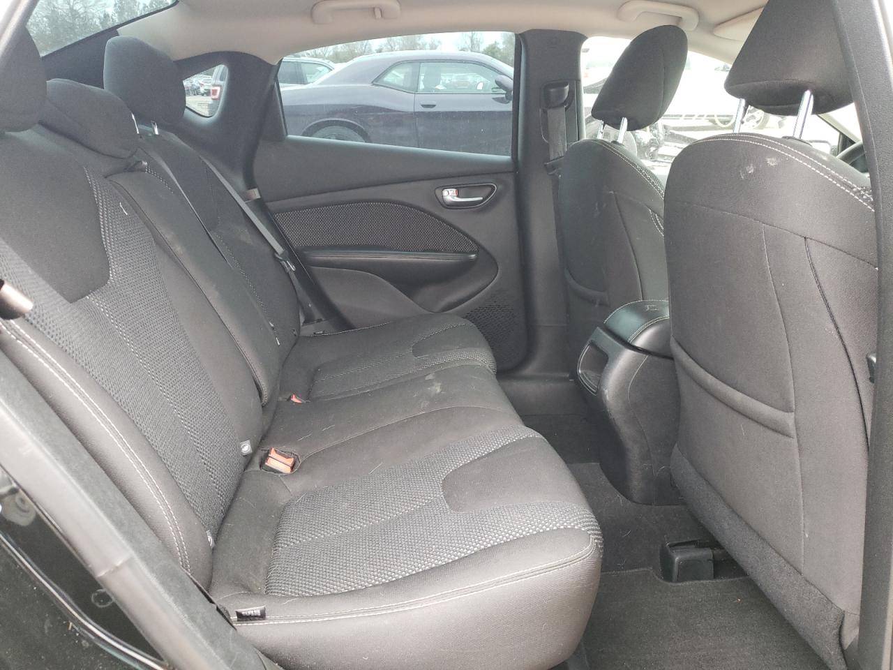 Photo 6 from auction – 2016 DODGE DART SXT with VIN 1C3CDFBB5GD635306