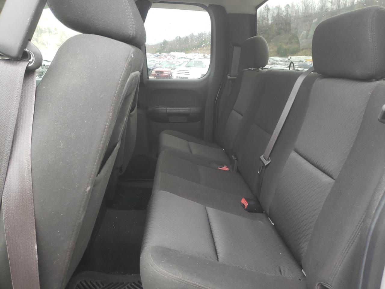 Photo 6 from auction – 2013 CHEVROLET SILVERADO with VIN 1GCRKSE70DZ147617