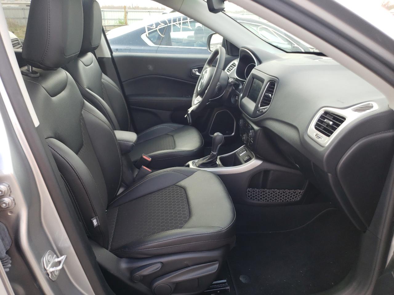 Photo 5 from auction – 2021 JEEP COMPASS LA with VIN 3C4NJCBB1MT523247