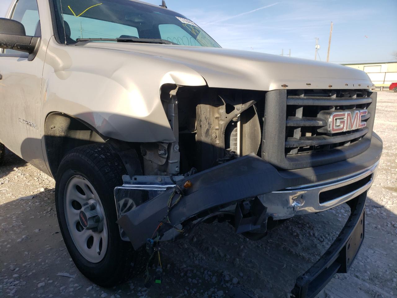 Photo 9 from auction – 2009 GMC SIERRA C15 with VIN 1GTEC14X59Z225436