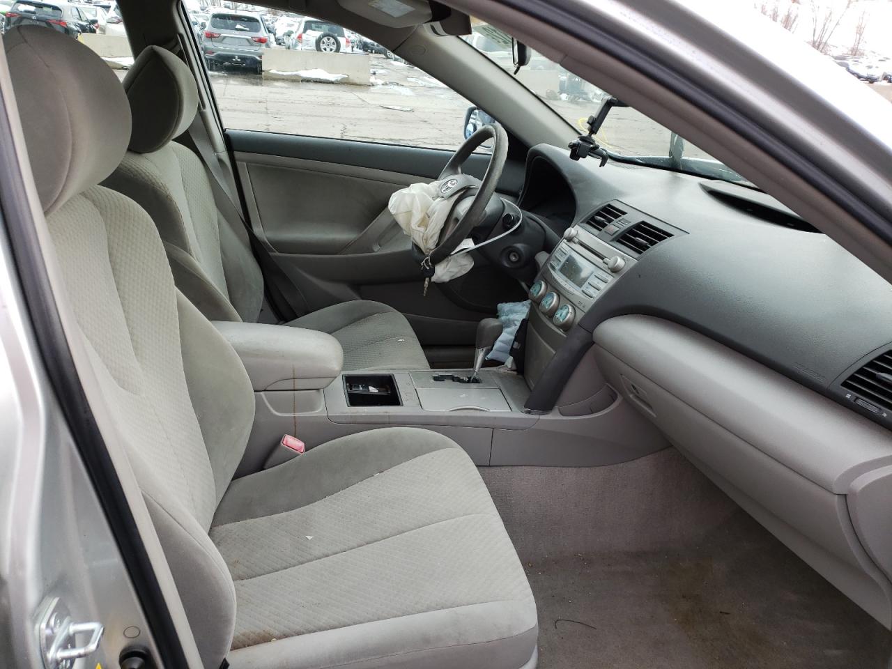 Photo 5 from auction – 2007 TOYOTA CAMRY CE with VIN 4T1BE46K17U078117