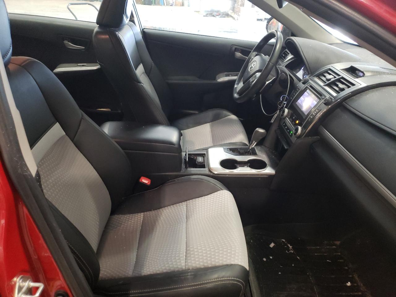 Photo 5 from auction – 2014 TOYOTA CAMRY L with VIN 4T1BF1FK4EU839683