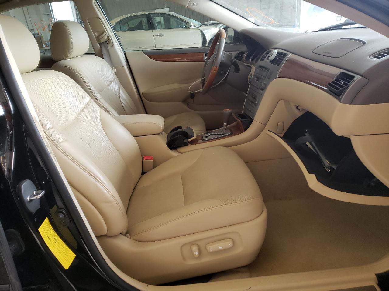 Photo 5 from auction – 2005 LEXUS ES 330 with VIN JTHBA30G655093300