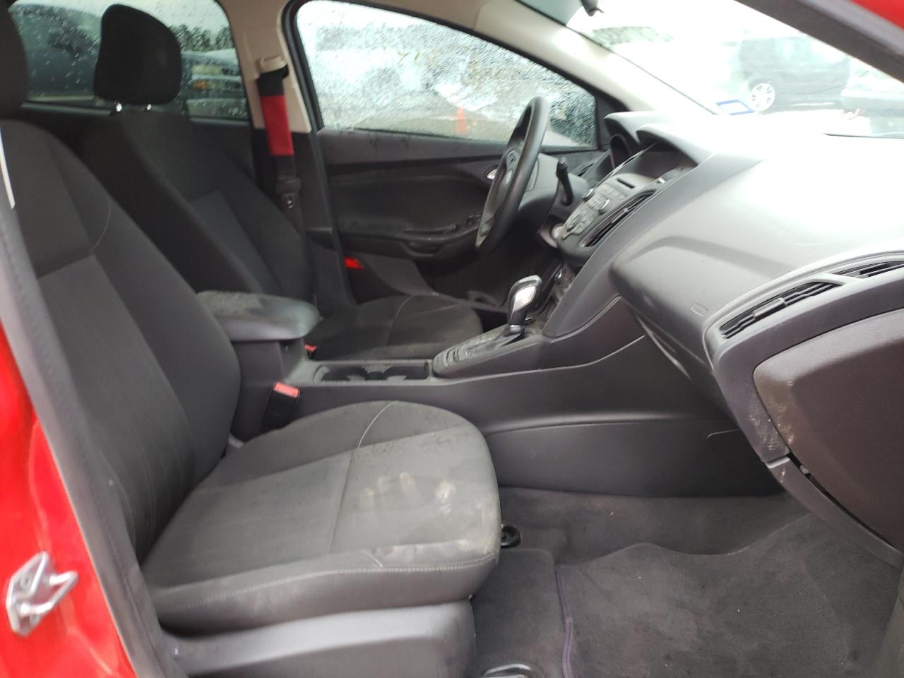 Photo 5 from auction – 2016 FORD FOCUS SE with VIN 1FADP3K27GL339155