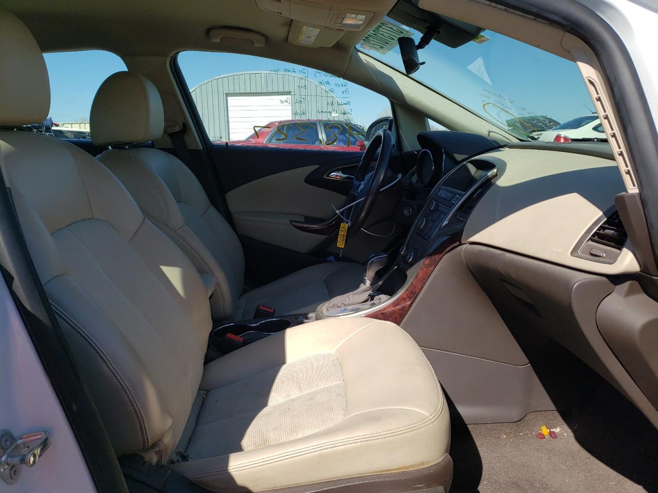 Photo 5 from auction – 2015 BUICK VERANO with VIN 1G4PP5SK3F4134021
