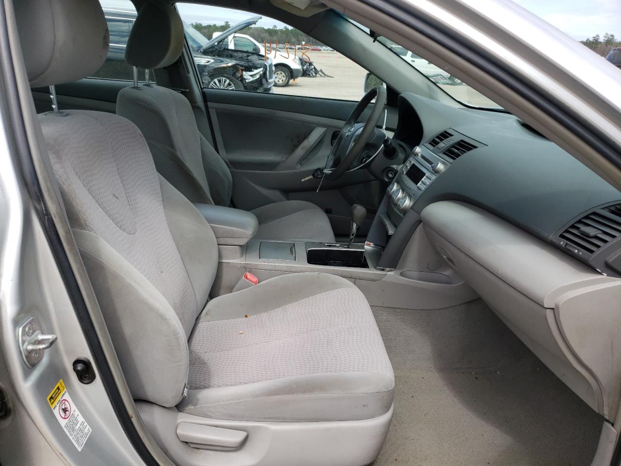 Photo 5 from auction – 2011 TOYOTA CAMRY BASE with VIN 4T4BF3EK9BR174598