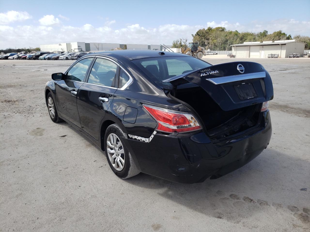 Photo 3 from auction – 2015 NISSAN ALTIMA 2.5 with VIN 1N4AL3AP5FC219901