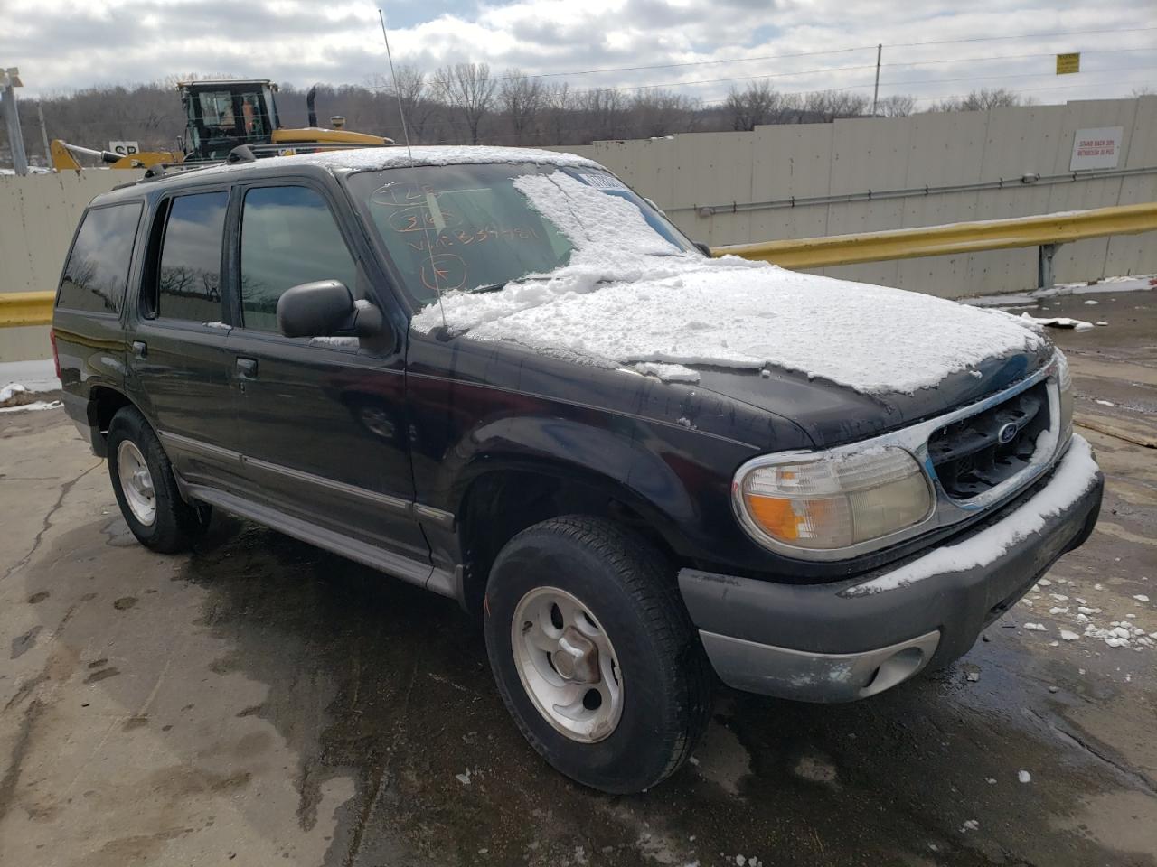 FORD EXPLORER 1999 with VIN 1FMZU34E6XUB34481 - Photo from auction
