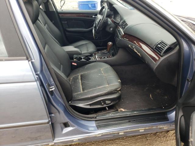 Photo 5 from auction – 2005 BMW 325 I with VIN WBAEV33455KW16227