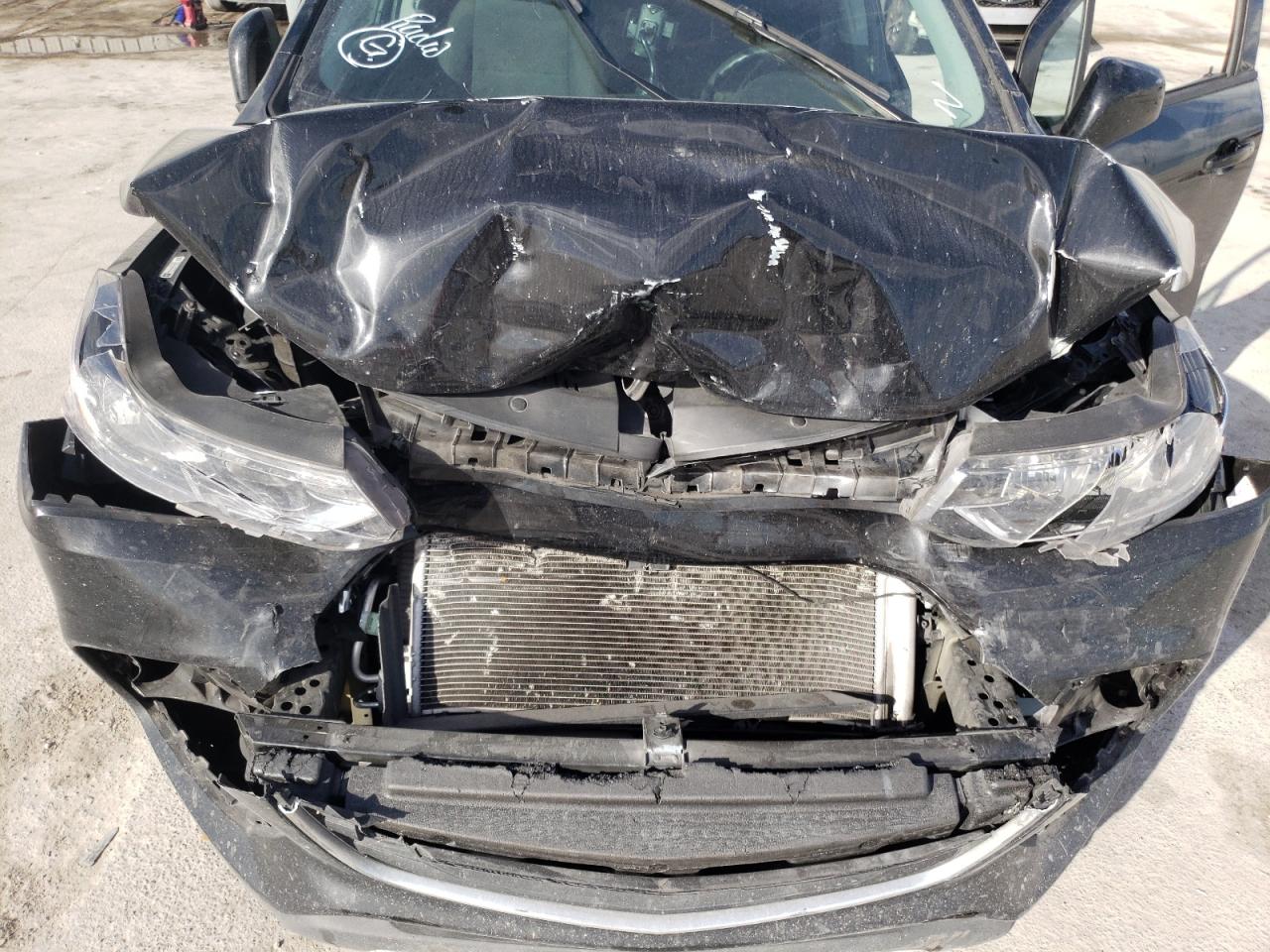 Photo 7 from auction – 2019 CHEVROLET TRAX LS with VIN 3GNCJKSB6KL365378