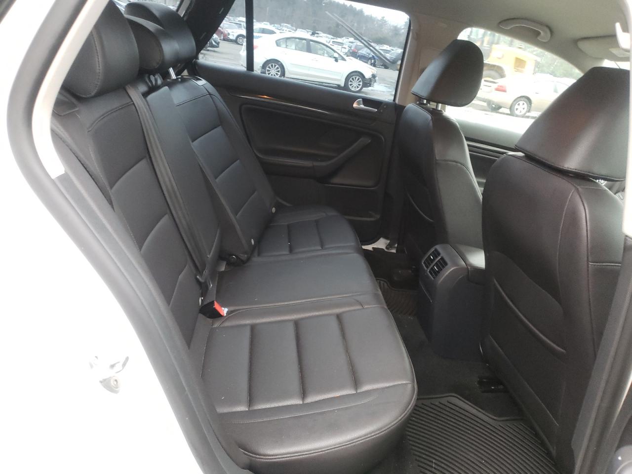 Photo 6 from auction – 2012 VOLKSWAGEN JETTA TDI with VIN 3VWML7AJ0CM625652