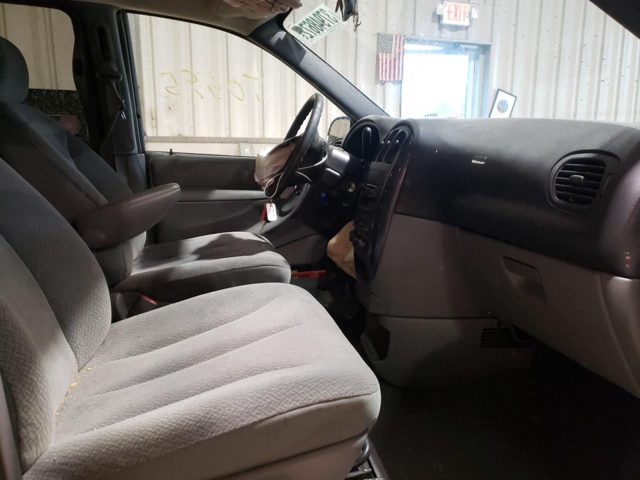 Zdjęcie 5 z aukcji – 2005 DODGE GRAND CARA z VIN 2D4GP44L15R169983