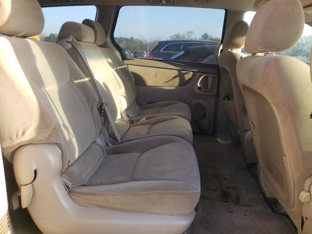 Photo 6 from auction – 2004 TOYOTA SIENNA CE with VIN 5TDZA23C04S125461