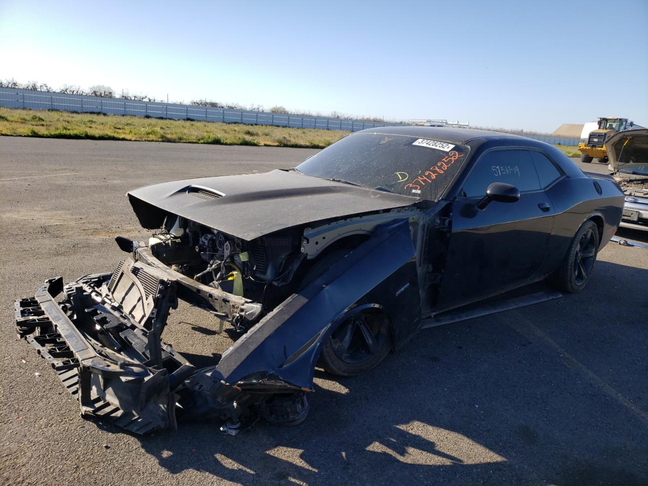 Photo 2 from auction – 2019 DODGE CHALLENGER with VIN 2C3CDZBT5KH651771
