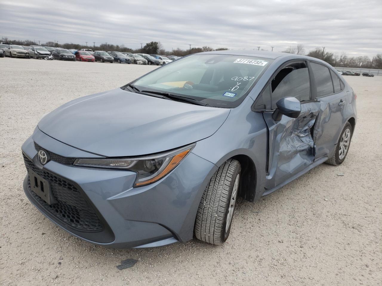 Photo 2 from auction – 2022 TOYOTA COROLLA LE with VIN 5YFEPMAE9NP283496