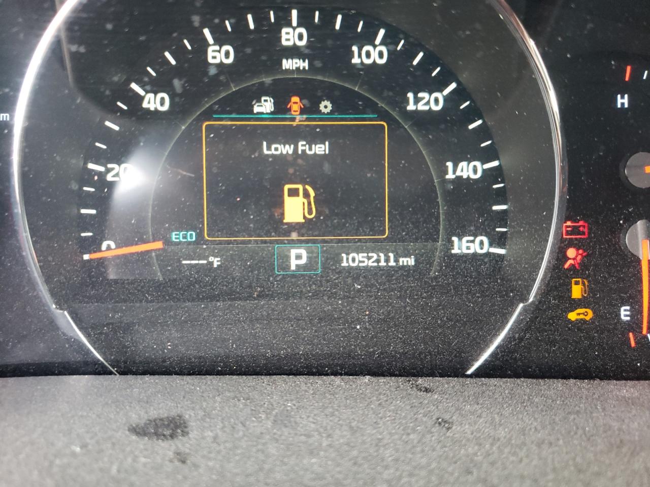 Photo 8 from auction – 2016 KIA SORENTO EX with VIN 5XYPH4A57GG184561