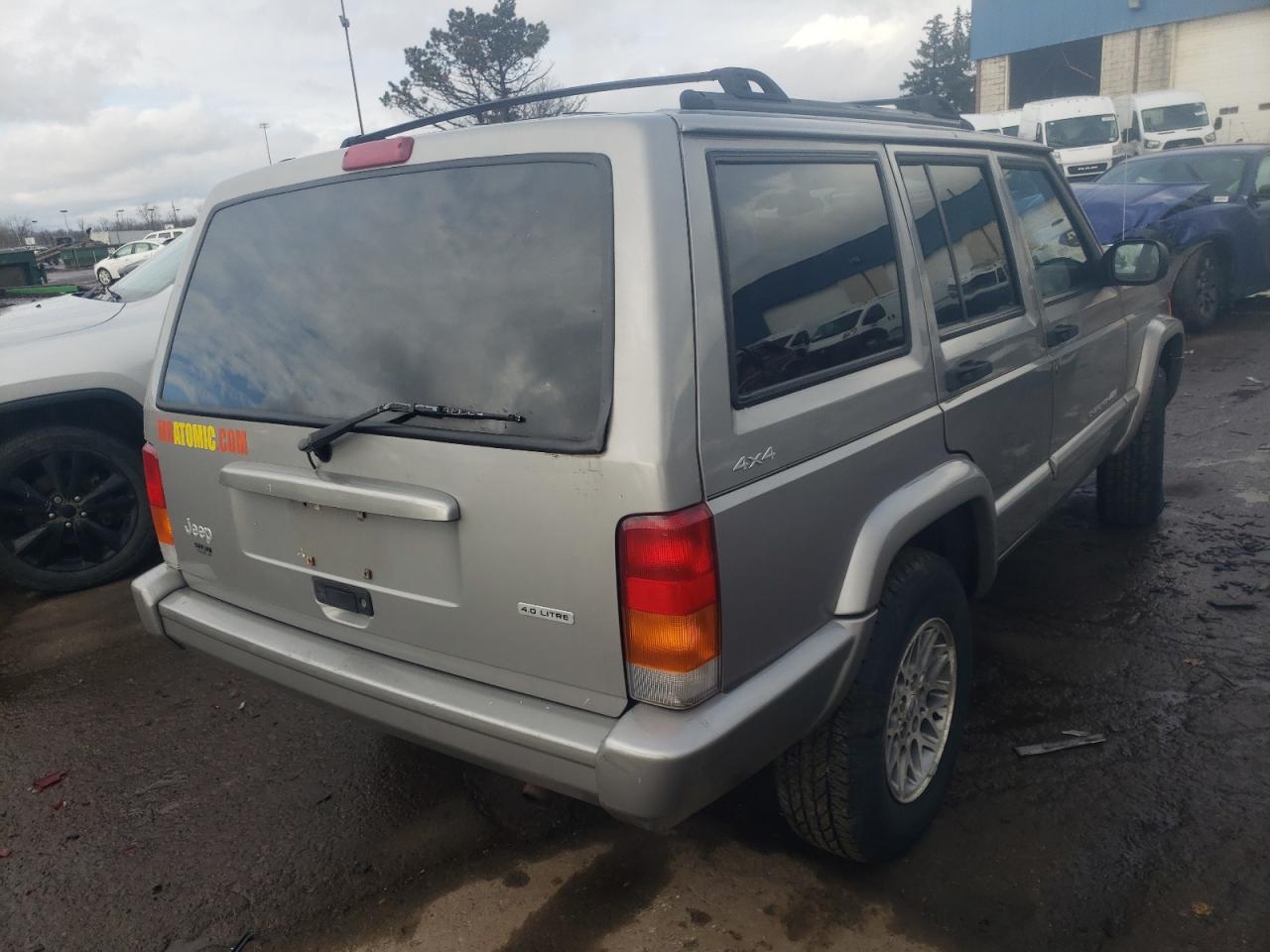 Photo 4 from auction – 2000 JEEP CHEROKEE C with VIN 1J4FF58S3YL206431