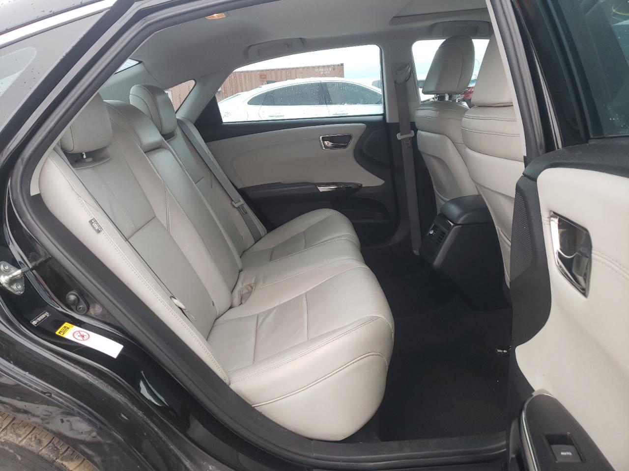 Photo 6 from auction – 2013 TOYOTA AVALON HYB with VIN 4T1BD1EB5DU014418