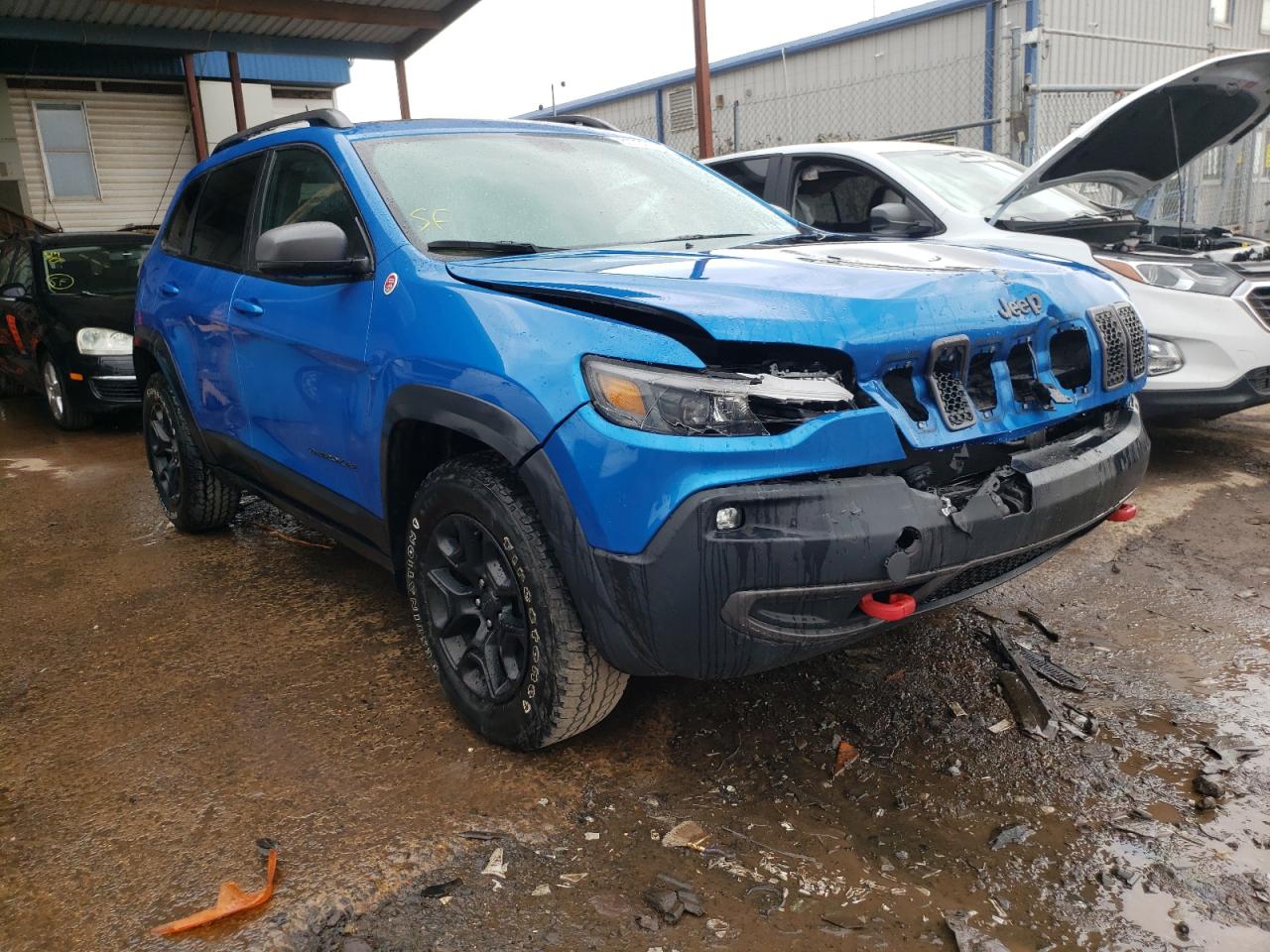 JEEP CHEROKEE T 2019 with VIN 1C4PJMBX5KD356680 - Photo from auction