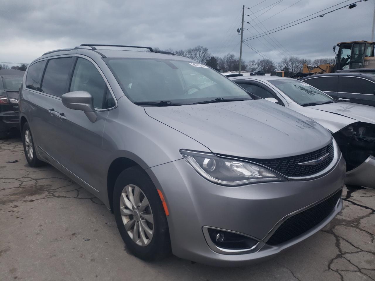 CHRYSLER PACIFICA T 2018 with VIN 2C4RC1BG9JR287781 - Photo from auction