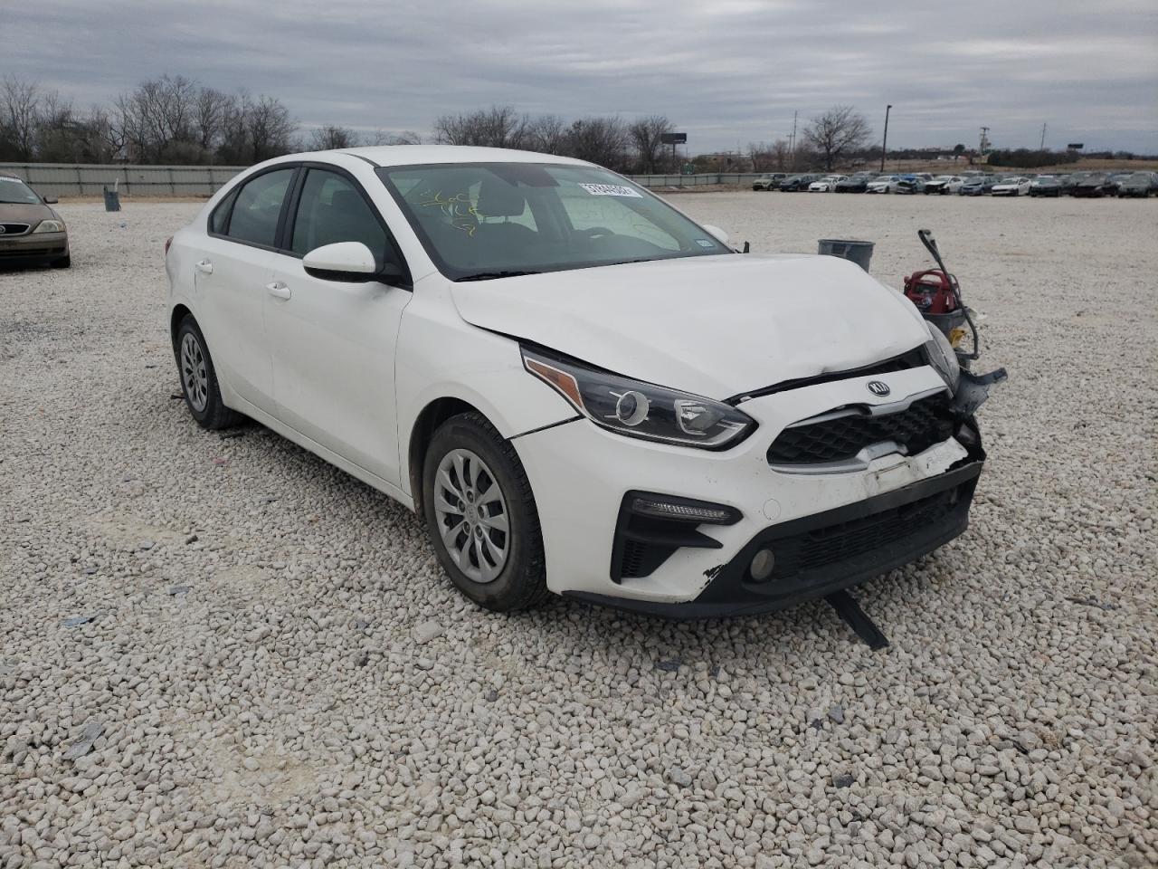 KIA FORTE FE 2020 with VIN 3KPF24AD8LE144095 - Photo from auction
