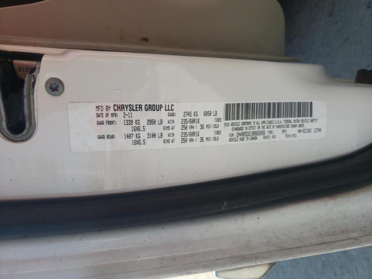 Photo 10 from auction – 2011 CHRYSLER TOWN & COU with VIN 2A4RR5DG1BR665056