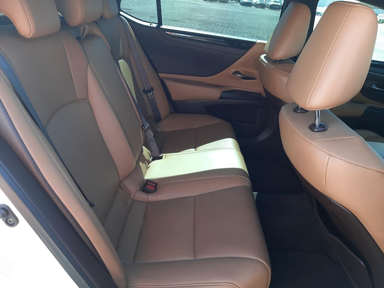 Photo 6 from auction – 2019 LEXUS ES 350 with VIN 58ABZ1B12KU028876
