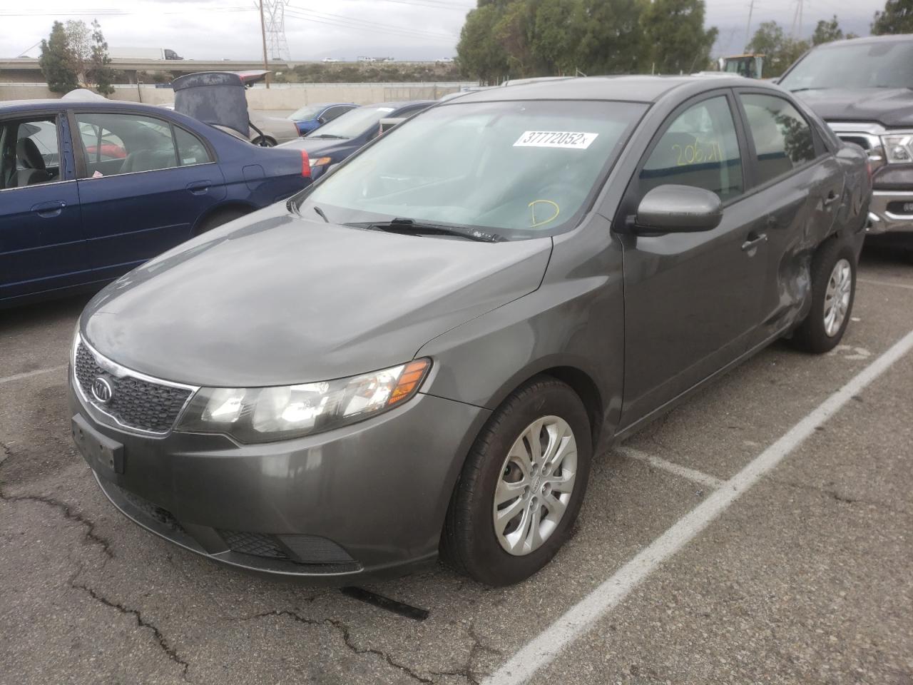 Photo 2 from auction – 2013 KIA FORTE EX with VIN KNAFU4A26D5736792