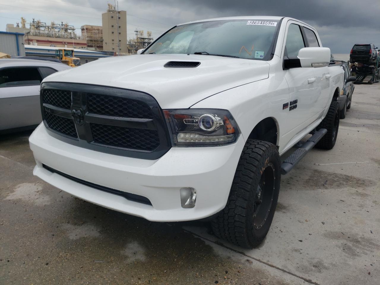 Photo 2 from auction – 2017 RAM 1500 SPORT with VIN 1C6RR7MT9HS647837
