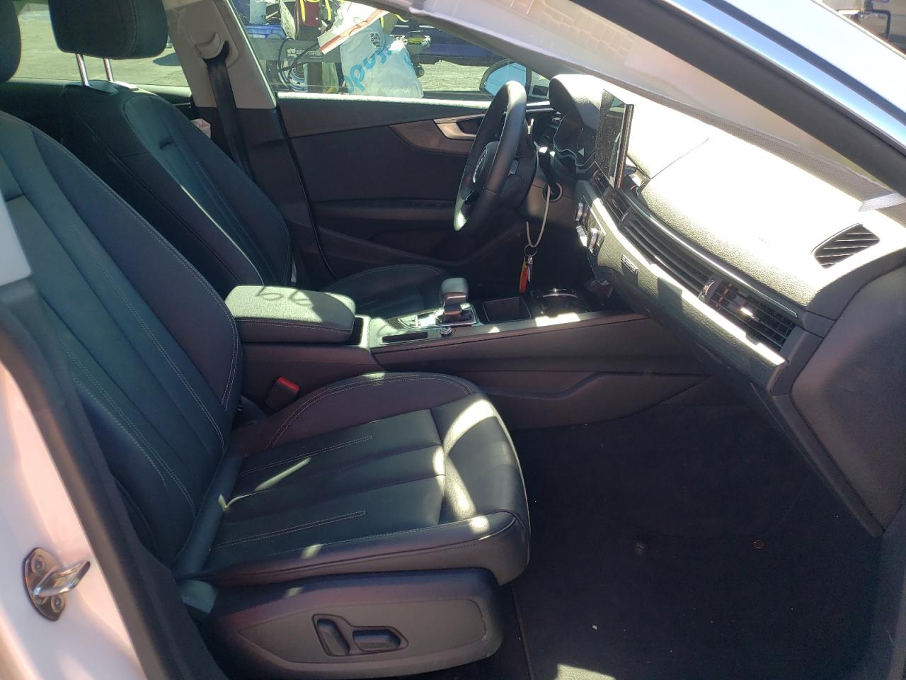 Photo 5 from auction – 2021 AUDI A5 PREMIUM with VIN WAUABCF54MA025807