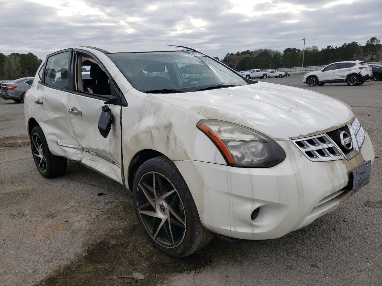 NISSAN ROGUE SELE 2014 with VIN JN8AS5MT5EW101477 - Photo from auction