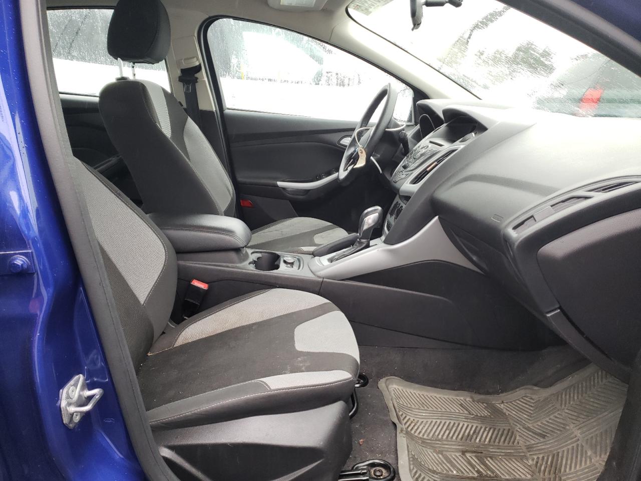 Photo 5 from auction – 2014 FORD FOCUS SE with VIN 1FADP3F28EL365254