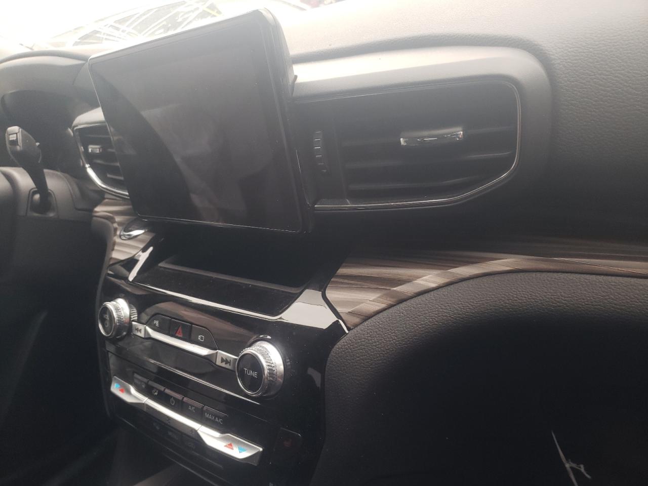 Photo 9 from auction – 2021 FORD EXPLORER L with VIN 1FMSK8FH8MGC35172