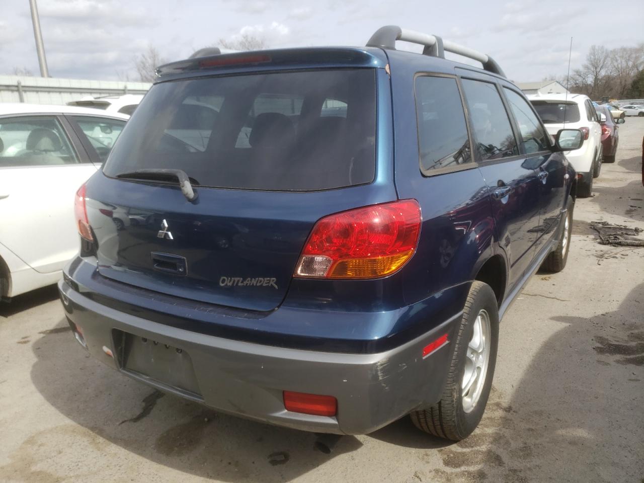 Photo 4 from auction – 2004 MITSUBISHI OUTLANDER with VIN JA4LX31F44U038126