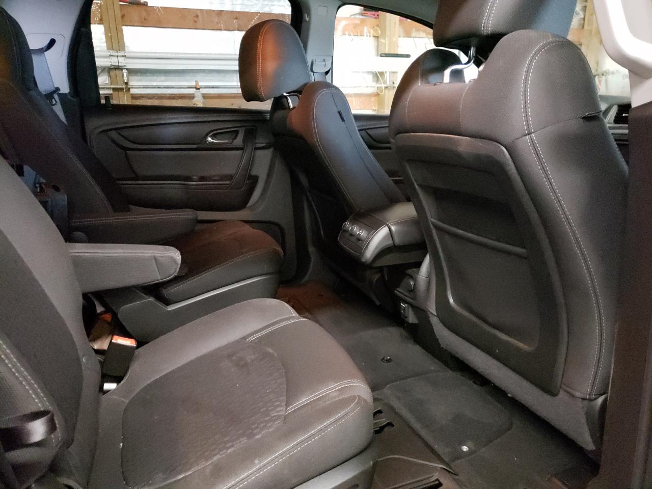 Photo 6 from auction – 2014 GMC ACADIA SLE with VIN 1GKKRPKD2EJ158532