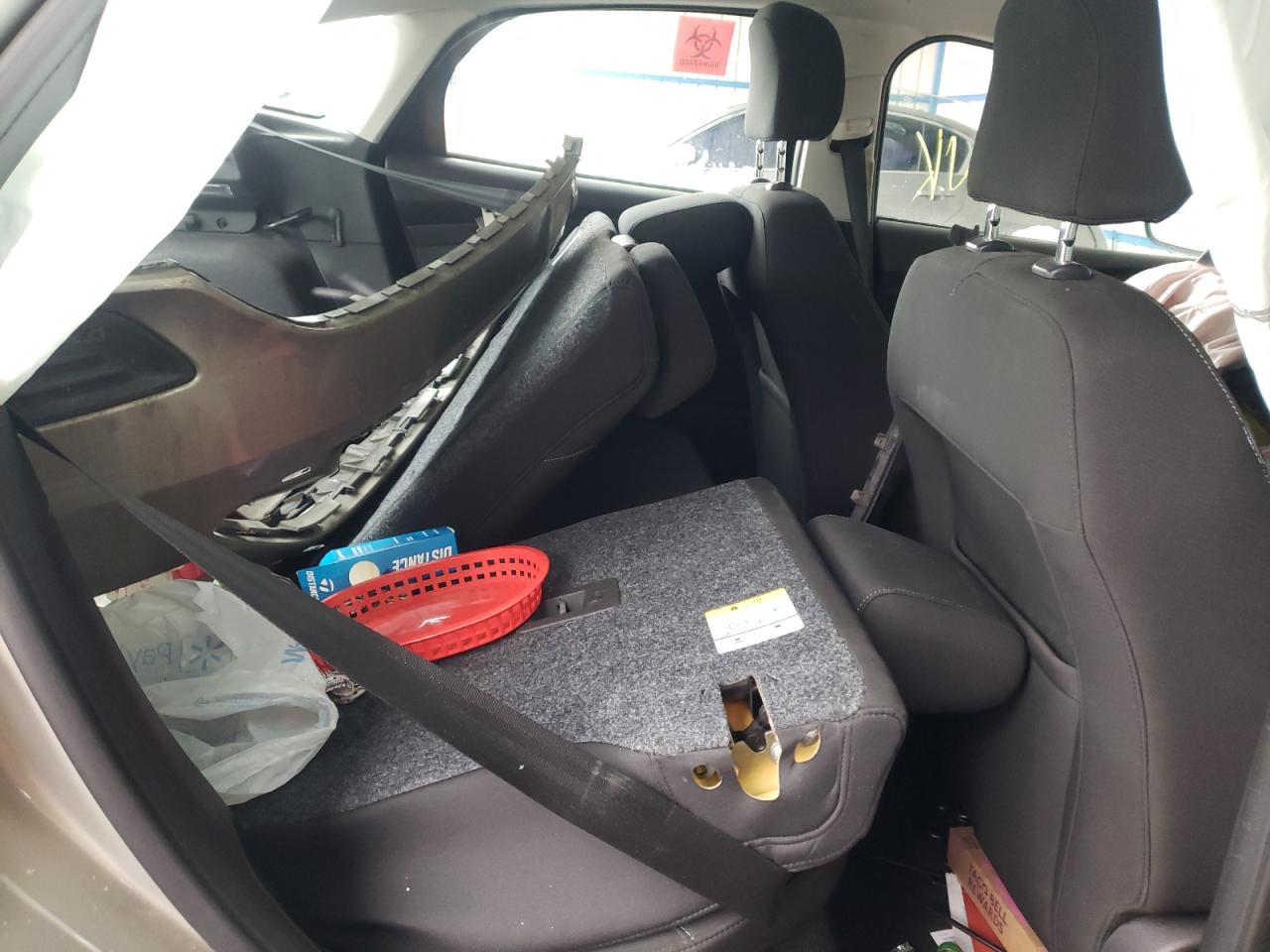 Photo 6 from auction – 2015 FORD FOCUS SE with VIN 1FADP3K2XFL221373