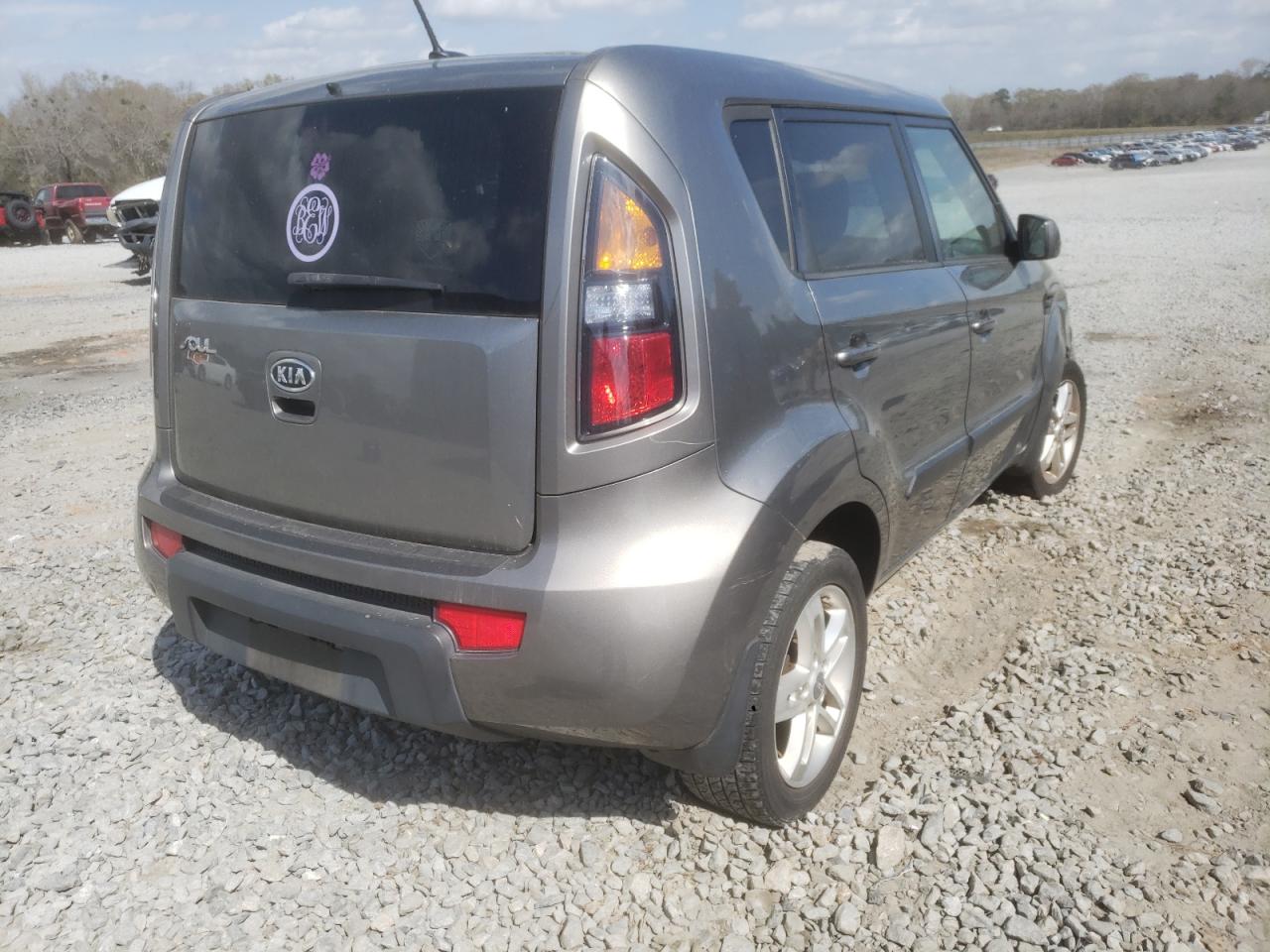 Photo 4 from auction – 2011 KIA SOUL with VIN KNDJT2A20B7288586
