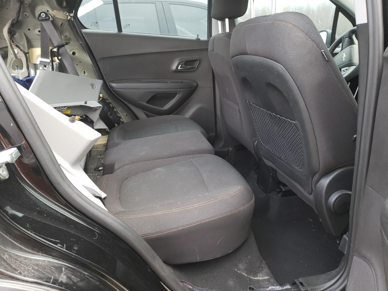 Photo 6 from auction – 2018 CHEVROLET TRAX LS with VIN 3GNCJKSB7JL284436
