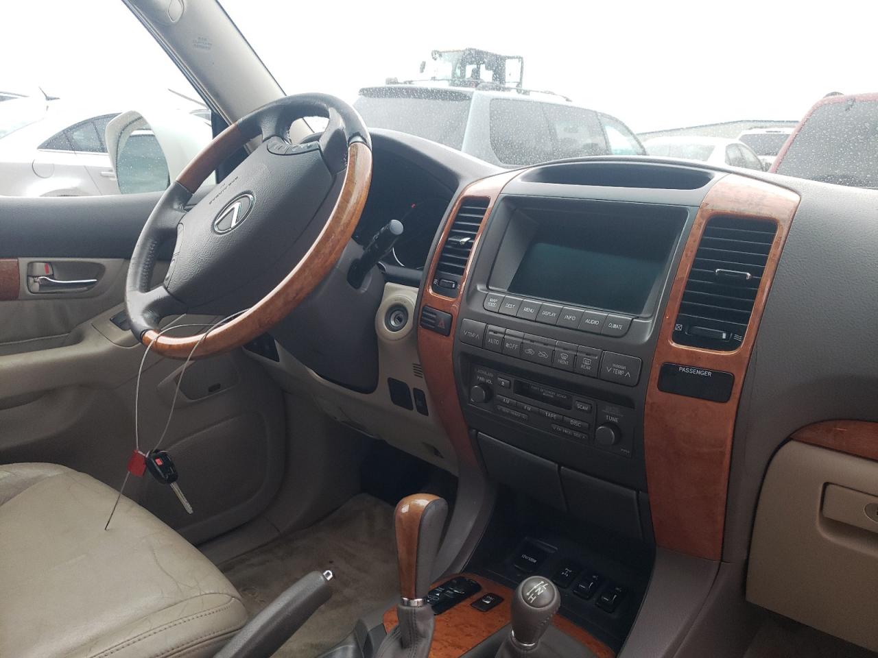 Photo 9 from auction – 2005 LEXUS GX 470 with VIN JTJBT20X150082964