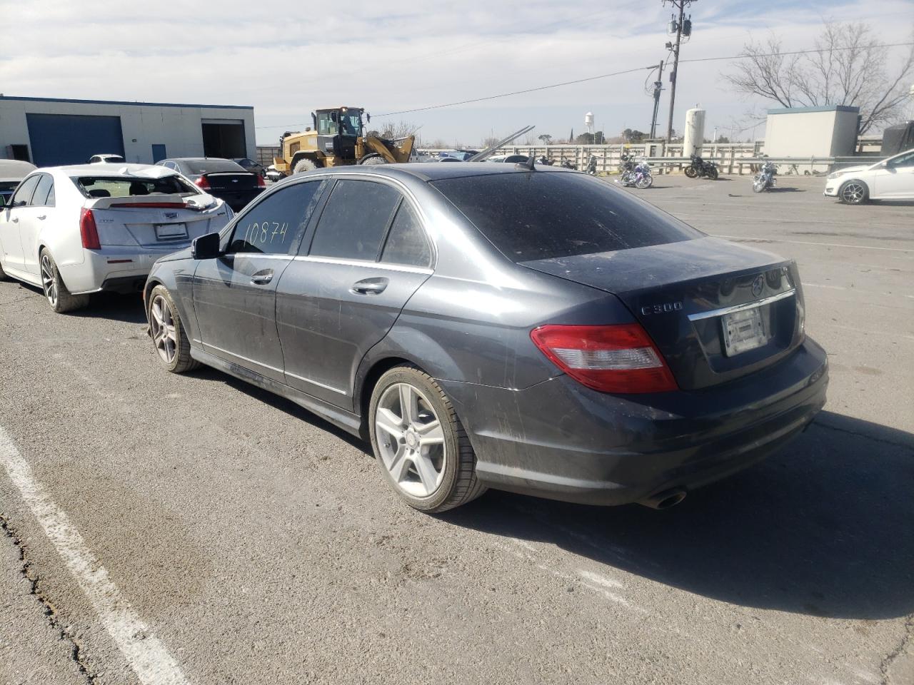 Photo 3 from auction – 2011 MERCEDES-BENZ C 300 with VIN WDDGF5EB9BA498447