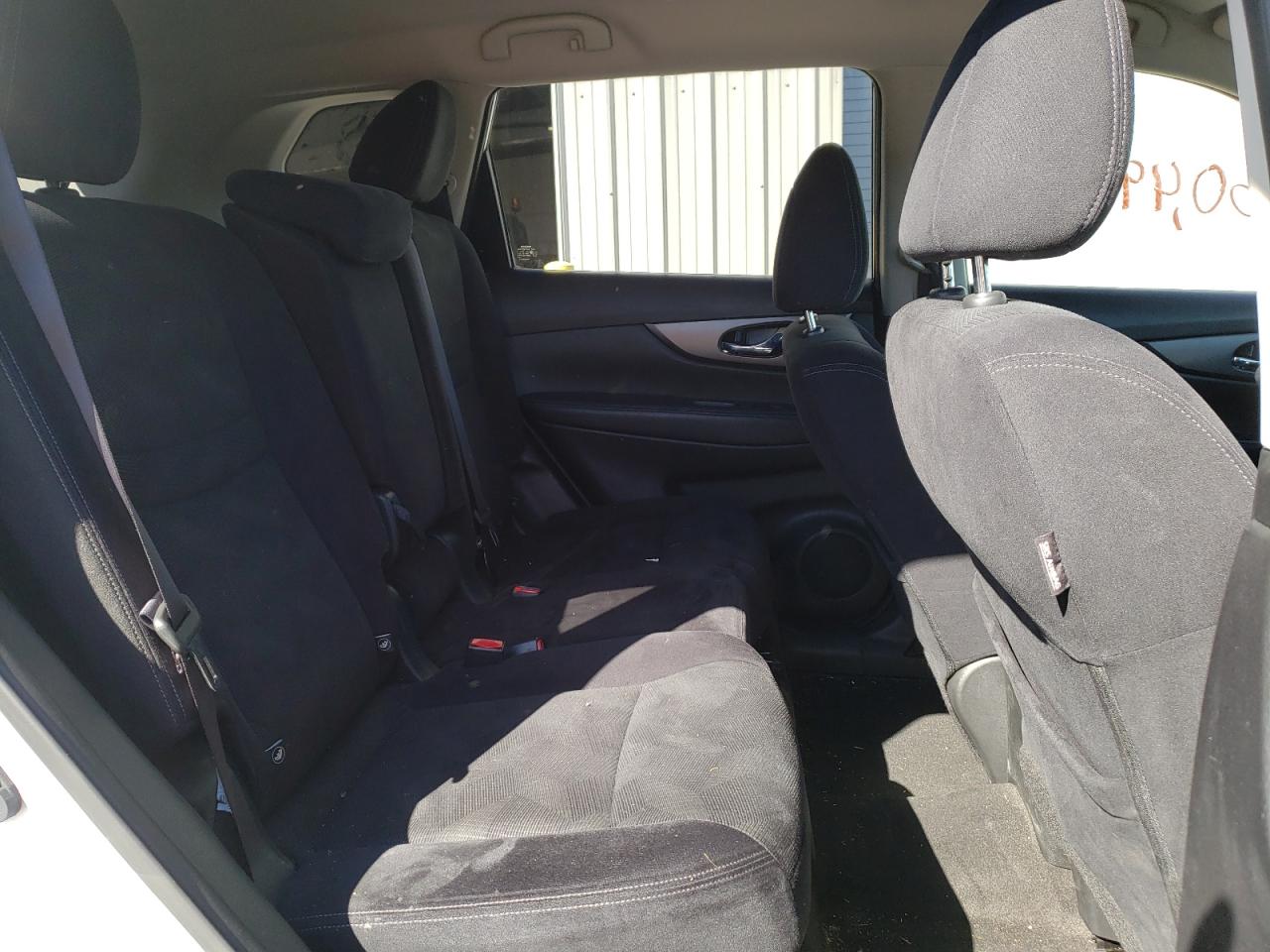 Photo 6 from auction – 2016 NISSAN ROGUE S with VIN JN8AT2MV0GW148674
