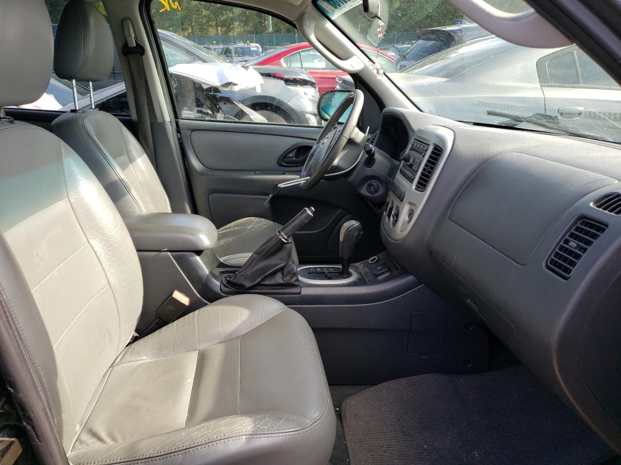 Photo 5 from auction – 2006 FORD ESCAPE HEV with VIN 1FMCU96H96KB79960