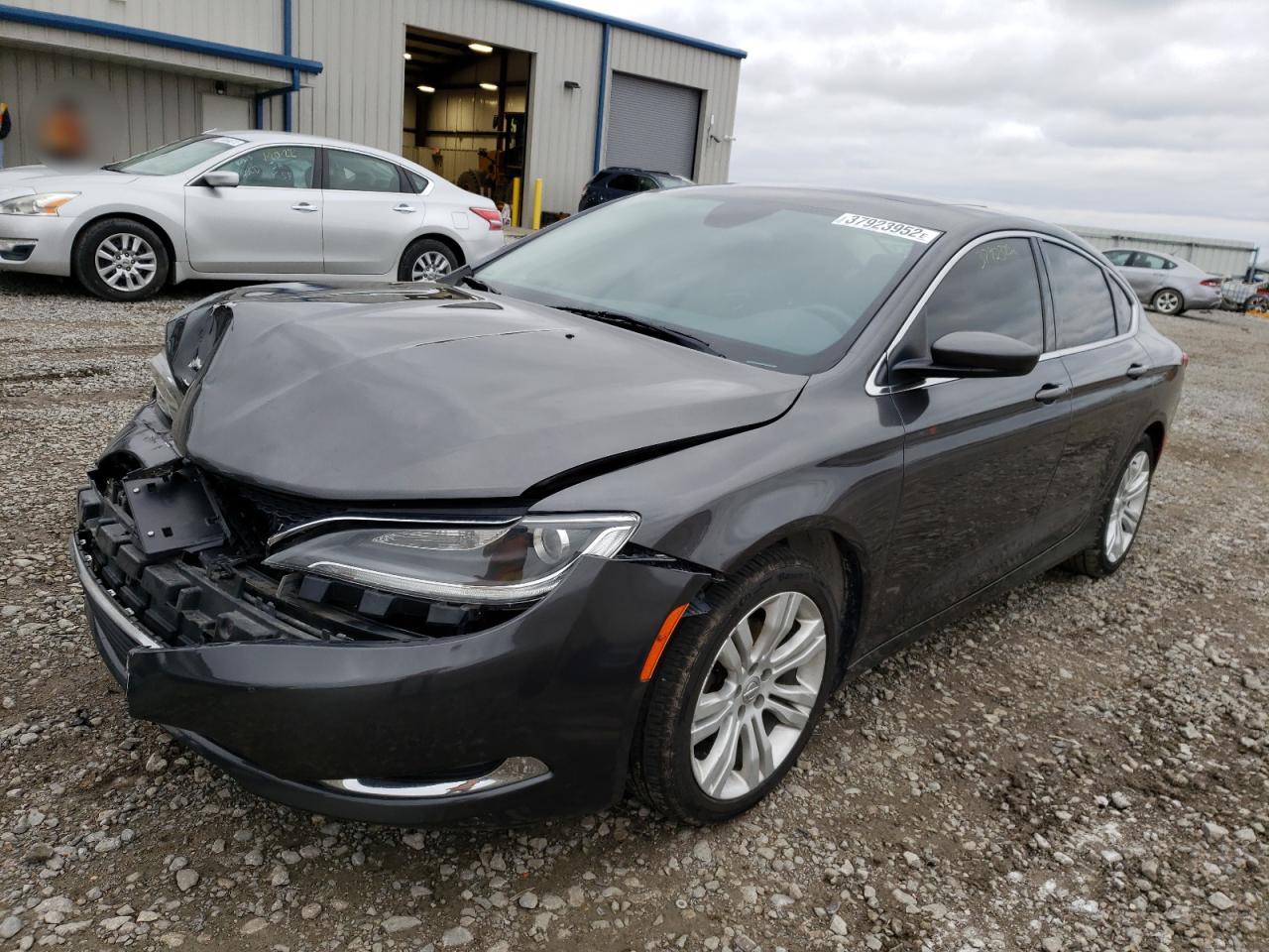 Photo 2 from auction – 2015 CHRYSLER 200 with VIN 1C3CCCAB7FN638834