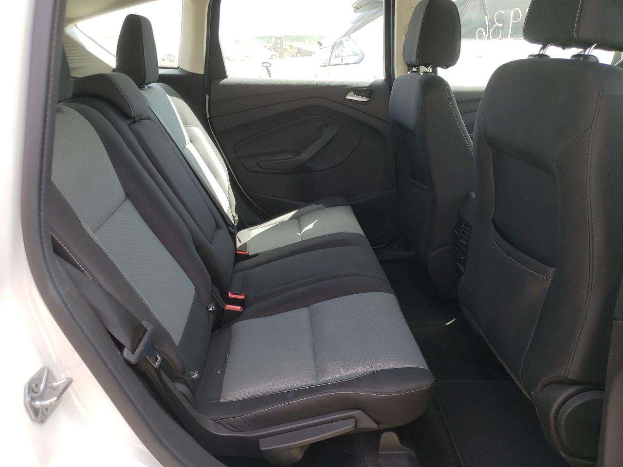 Photo 6 from auction – 2017 FORD C-MAX SE with VIN 1FADP5AU2HL117672