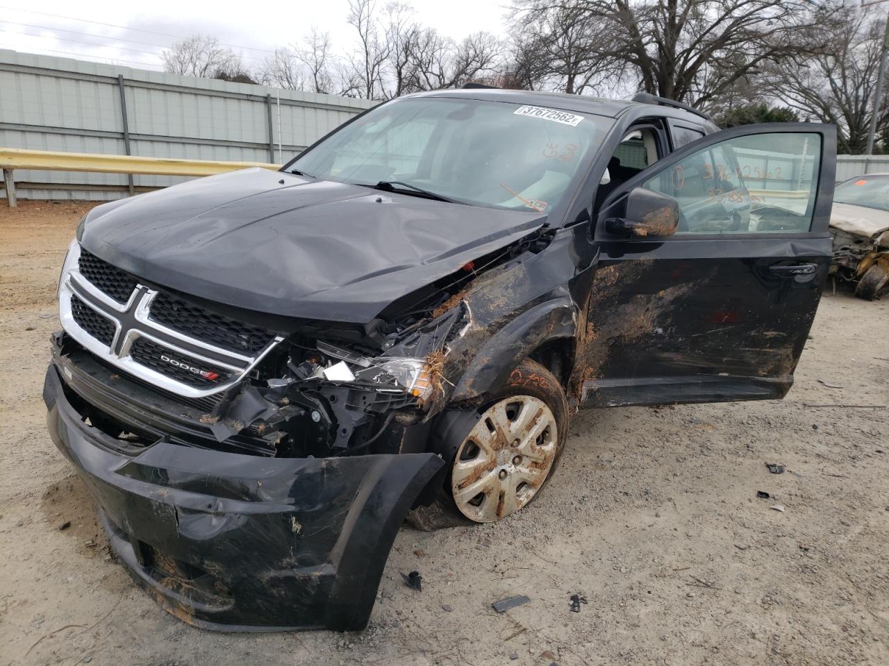 Photo 2 from auction – 2019 DODGE JOURNEY SE with VIN 3C4PDCAB2KT871900