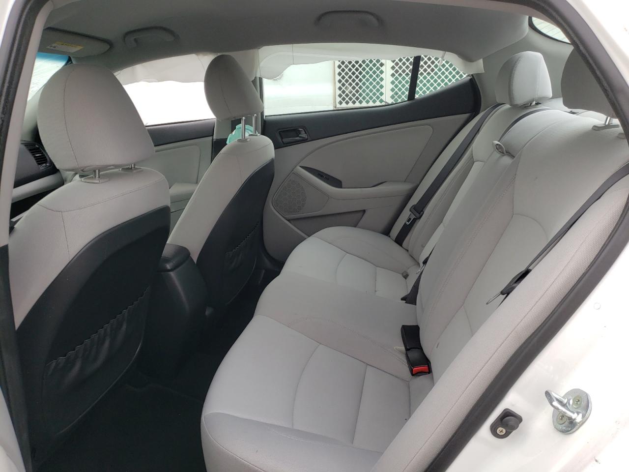 Photo 6 from auction – 2015 KIA OPTIMA LX with VIN KNAGM4A71F5622914