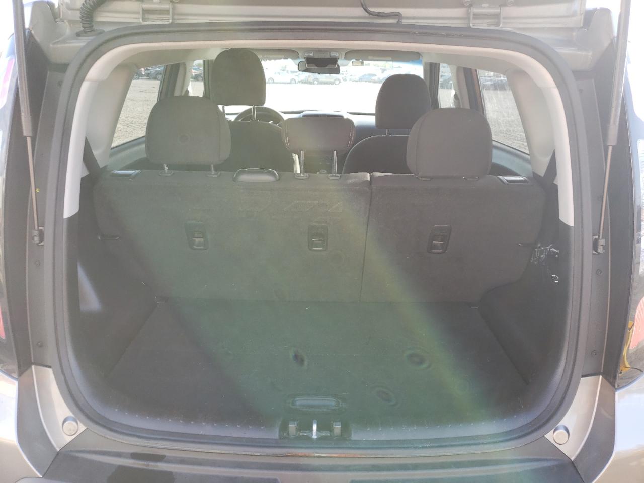 Photo 9 from auction – 2014 KIA SOUL with VIN KNDJN2A27E7040656